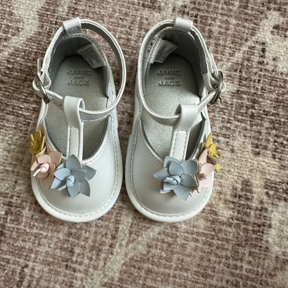 Janie & Jack infant shoes - Picture 2 of 5